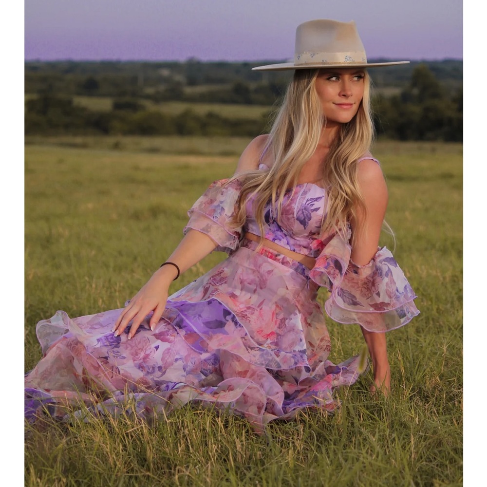 Wonderlust set from shop west boutique